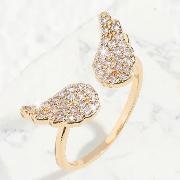 3/$25 Angel Wings Ring - Picture 1 of 4